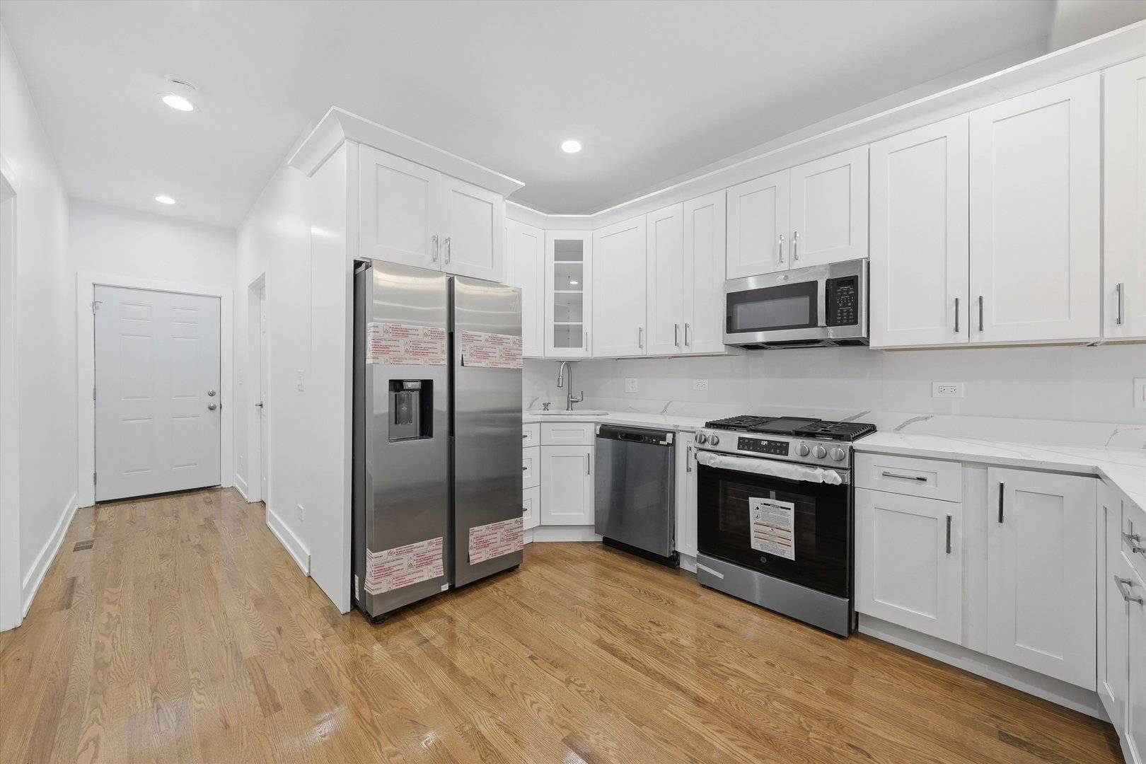 7607 S May ST, Chicago, IL 60620