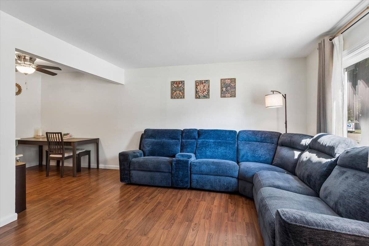 1013 Gael DR #B, Joliet, IL 60435