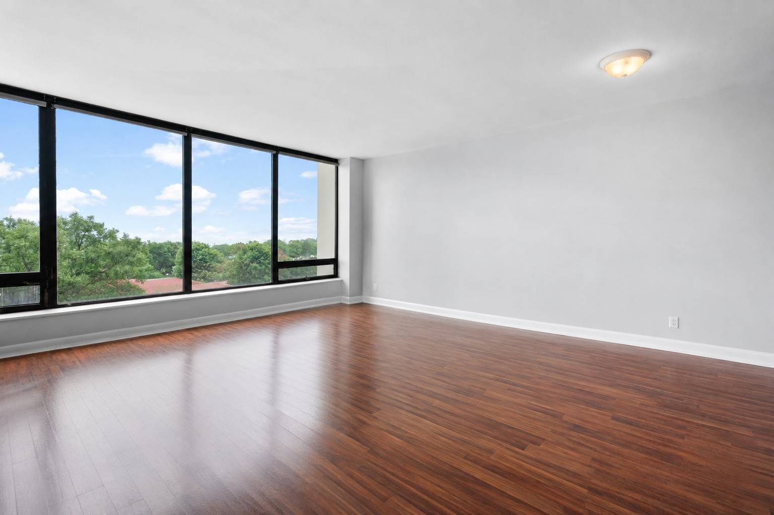5445 N Sheridan RD #804, Chicago, IL 60640