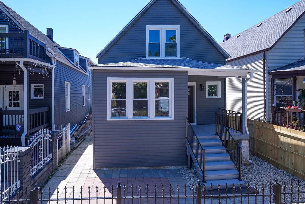 2250 N Kostner AVE, Chicago, IL 60639