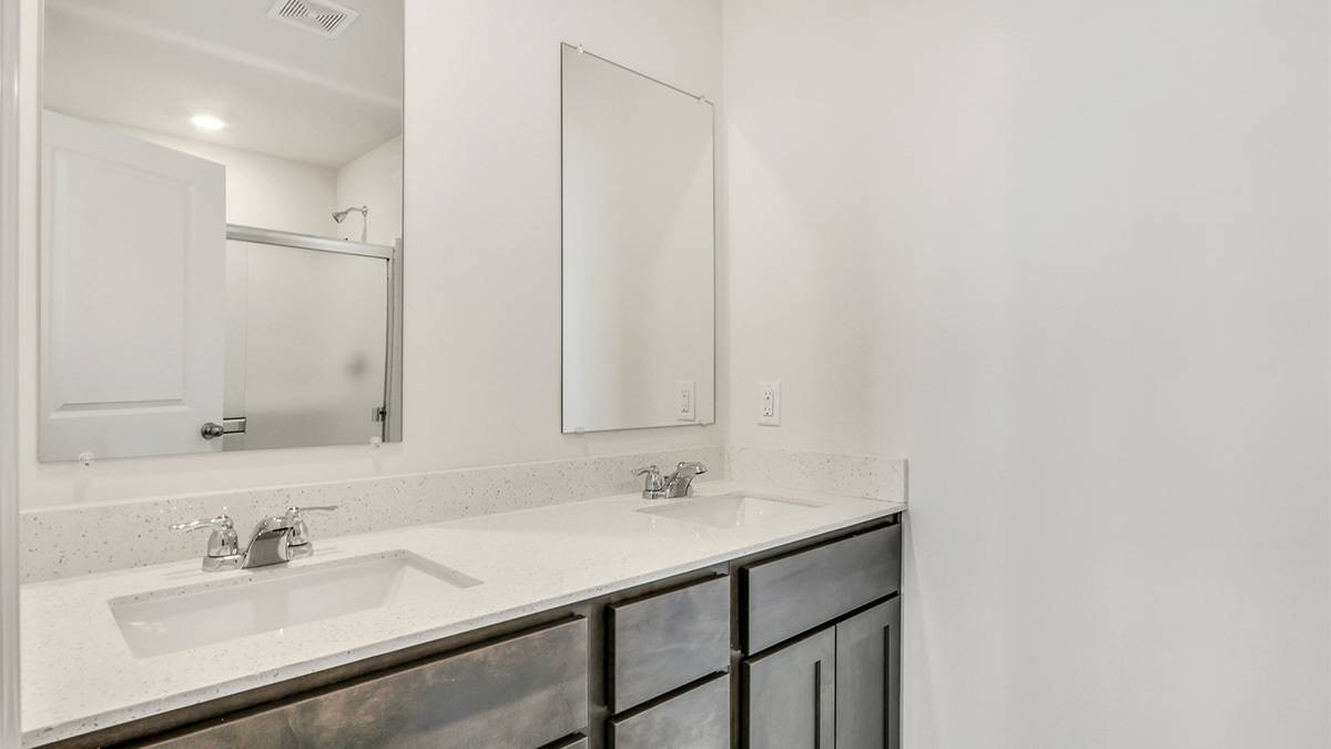 295 Basin CT, St. Charles, IL 60174