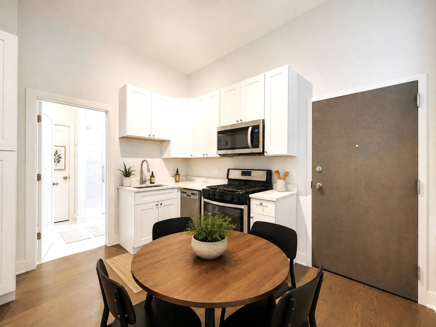 951 W Armitage AVE #2R, Chicago, IL 60614