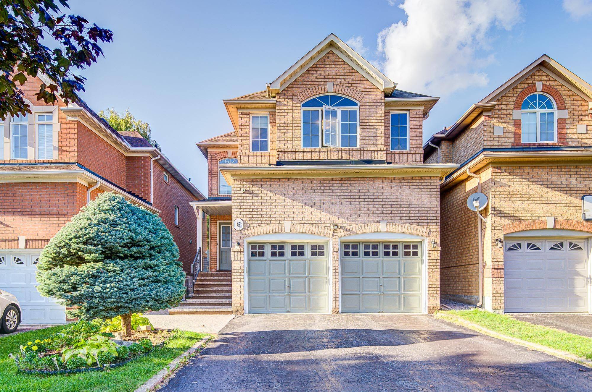 6 Sapphire DR, Richmond Hill, ON L4S 2E4