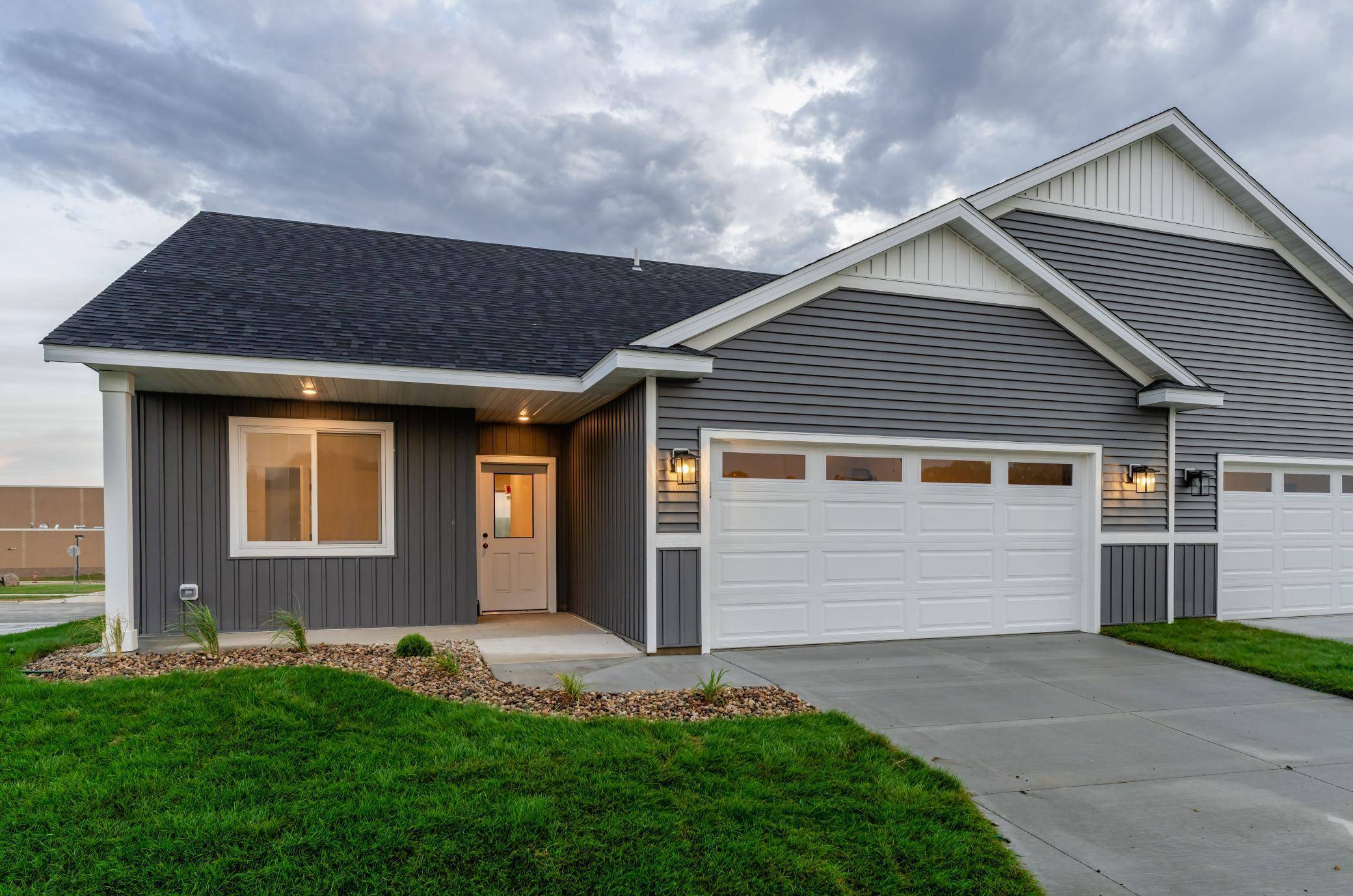 5507 Sundown PL NW, Rochester, MN 55901