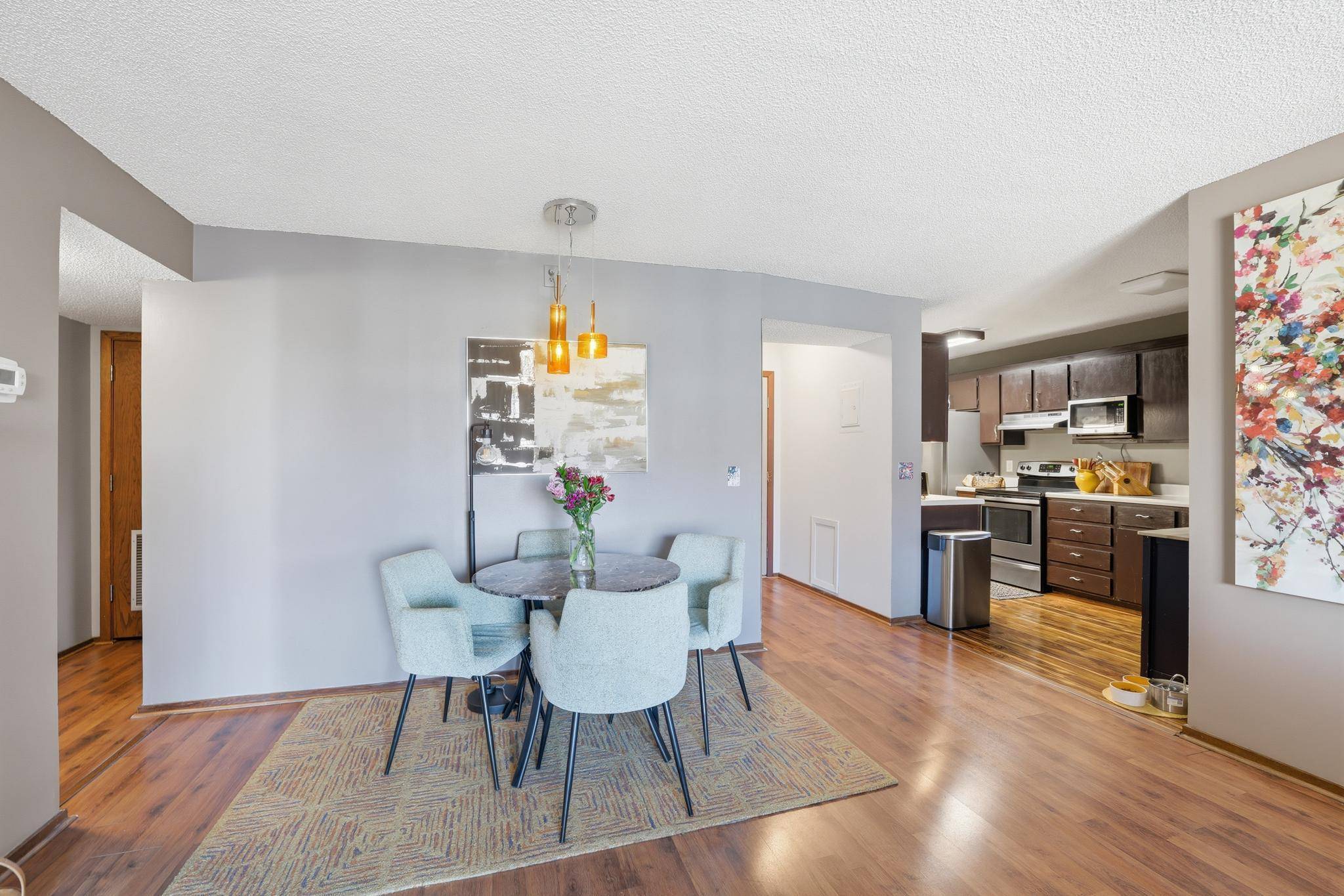 26 10th ST W #610, Saint Paul, MN 55102