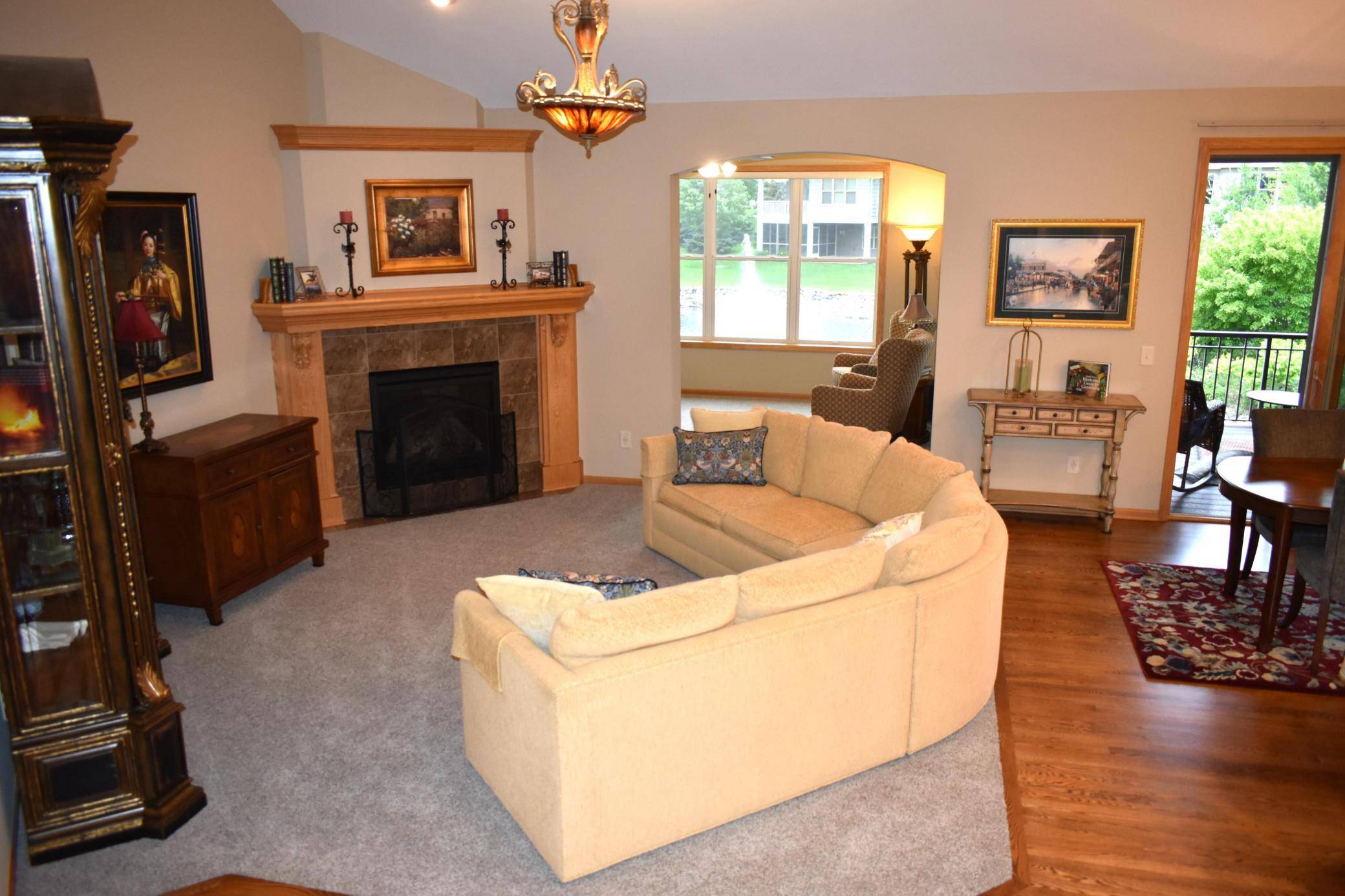 10726 Lyndale Bluffs TRL, Bloomington, MN 55420