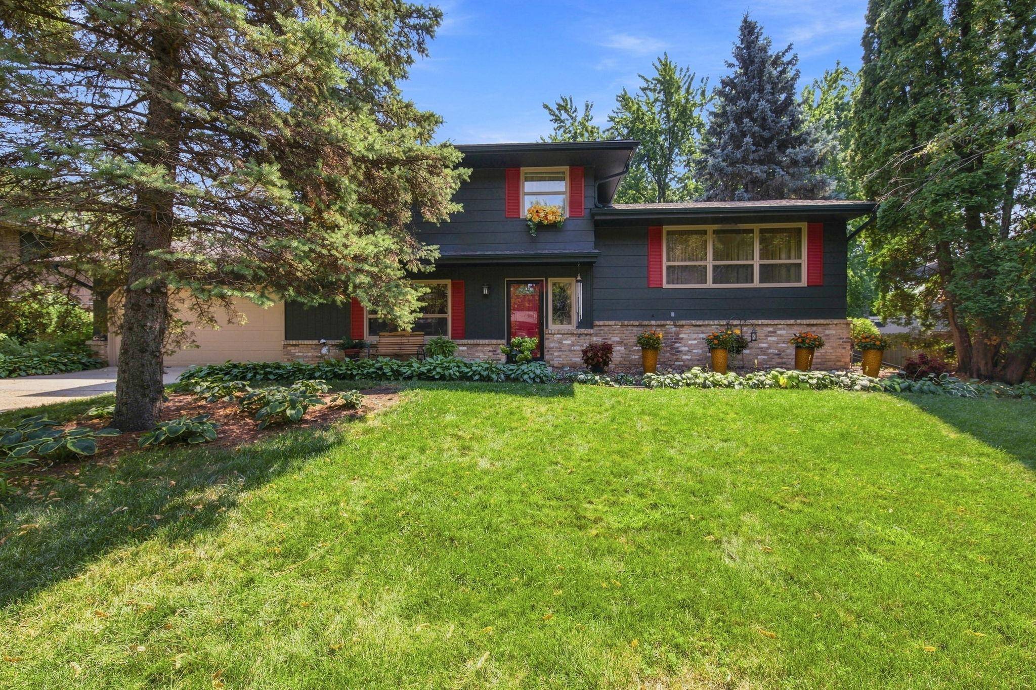 10545 Johnson RD, Bloomington, MN 55437