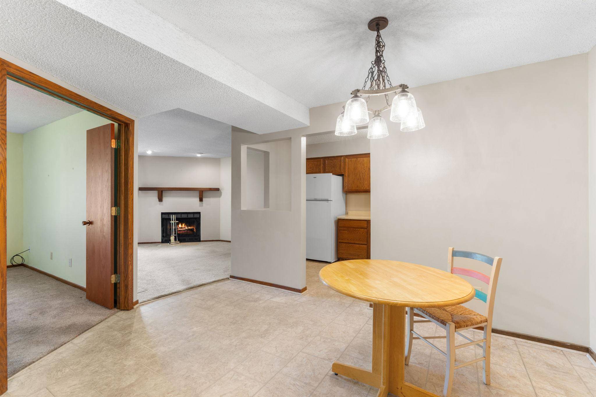 4165 Hilltop PT #105, Eagan, MN 55123