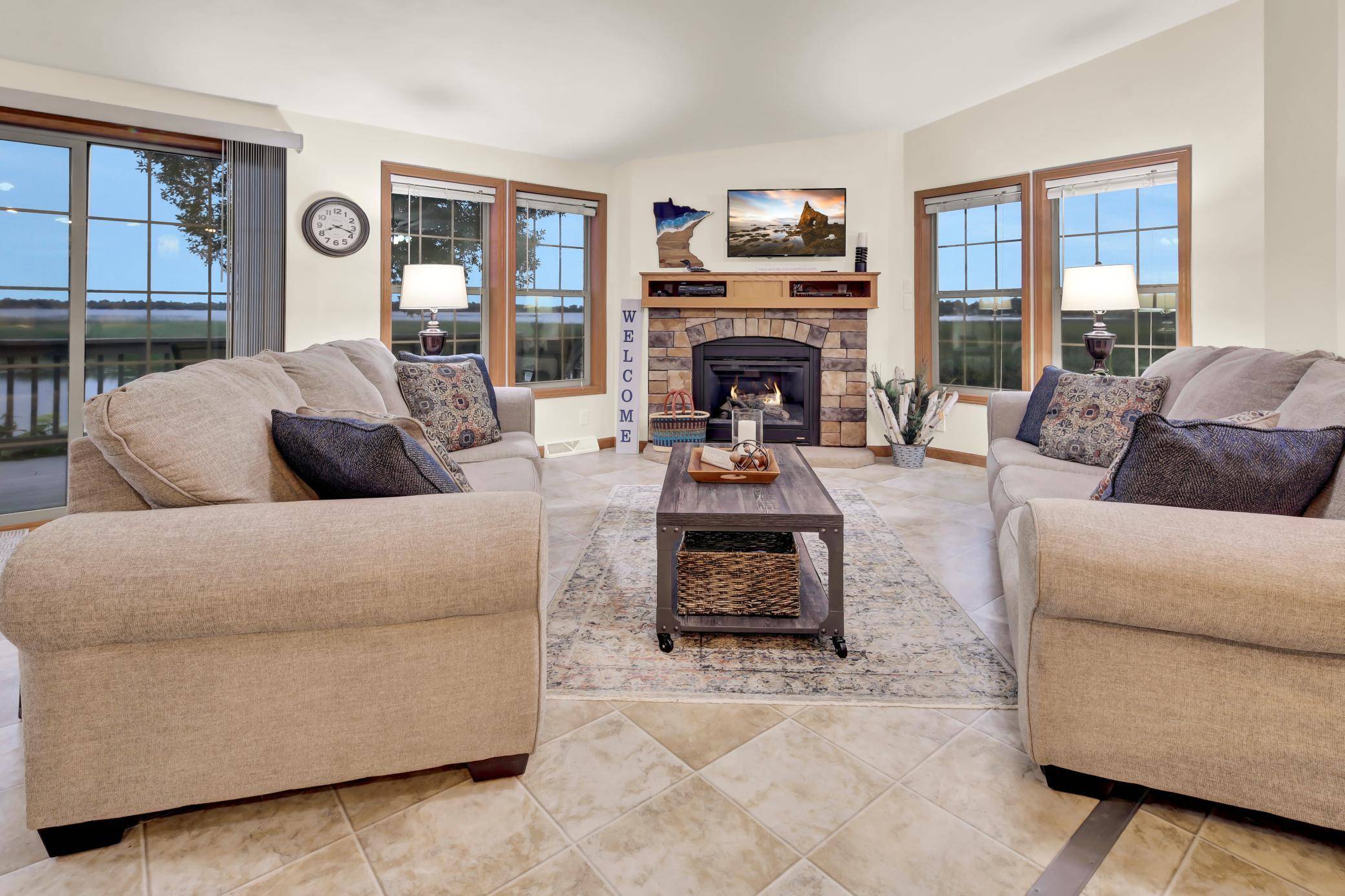 5042 White Gables RD, Brainerd, MN 56401