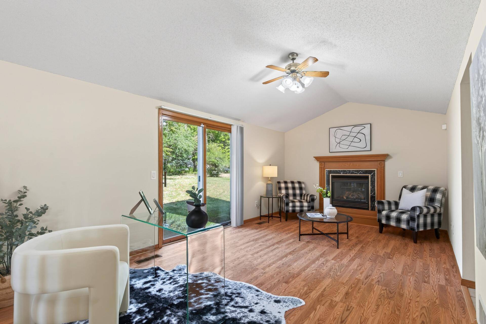 3900 51st AVE N, Brooklyn Center, MN 55429