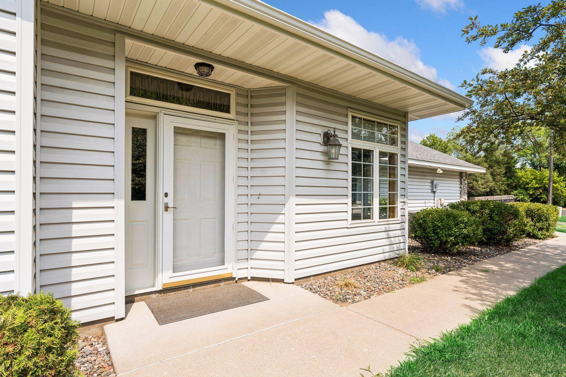 3849 Stonehaven CT, Anoka, MN 55303