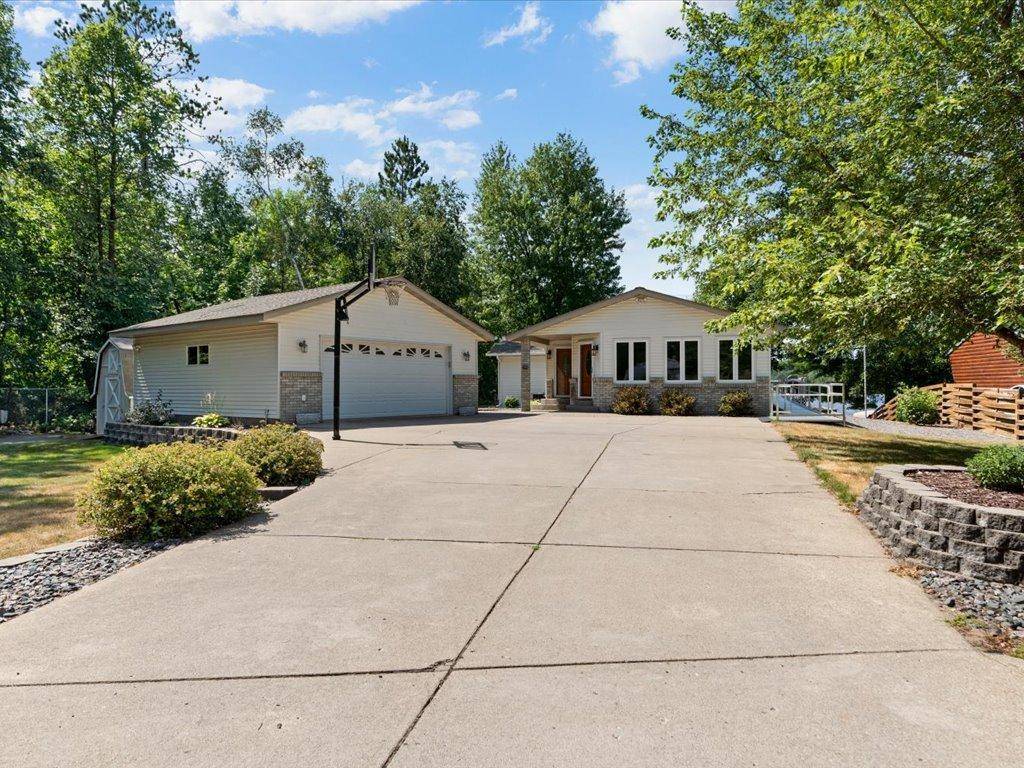 15809 Pine Shores RD, Brainerd, MN 56401