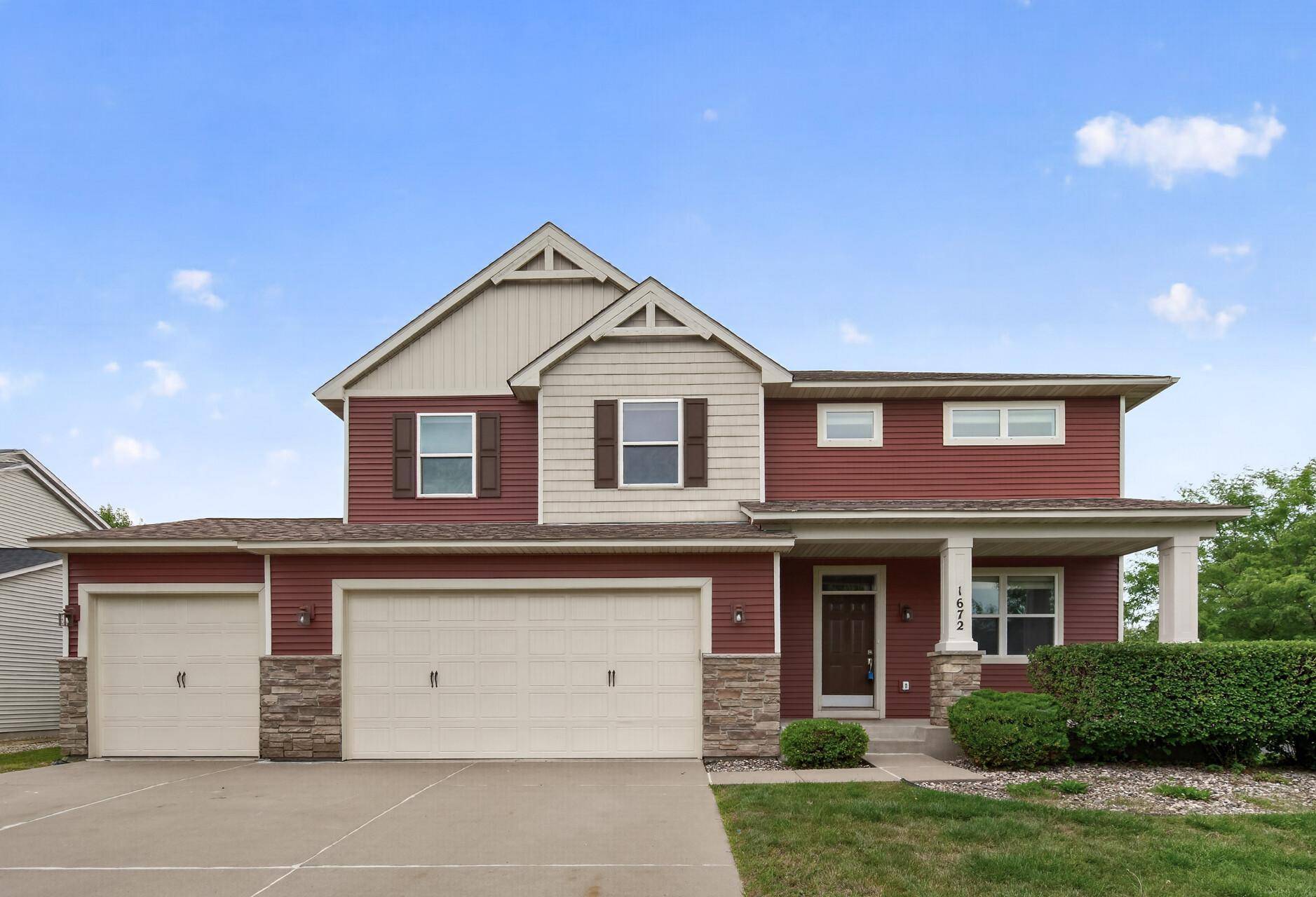 1672 Lenox DR, Waconia, MN 55387