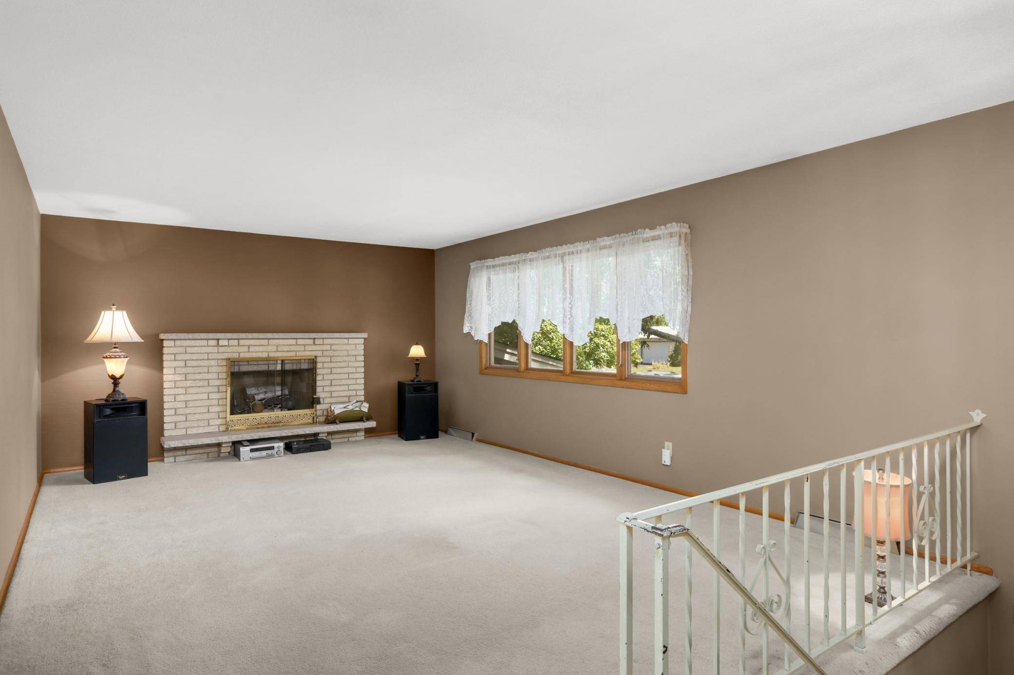 8033 Douglas DR N, Brooklyn Park, MN 55443