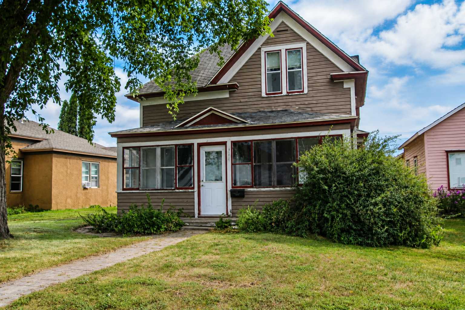 709 Pine ST S, Sauk Centre, MN 56378