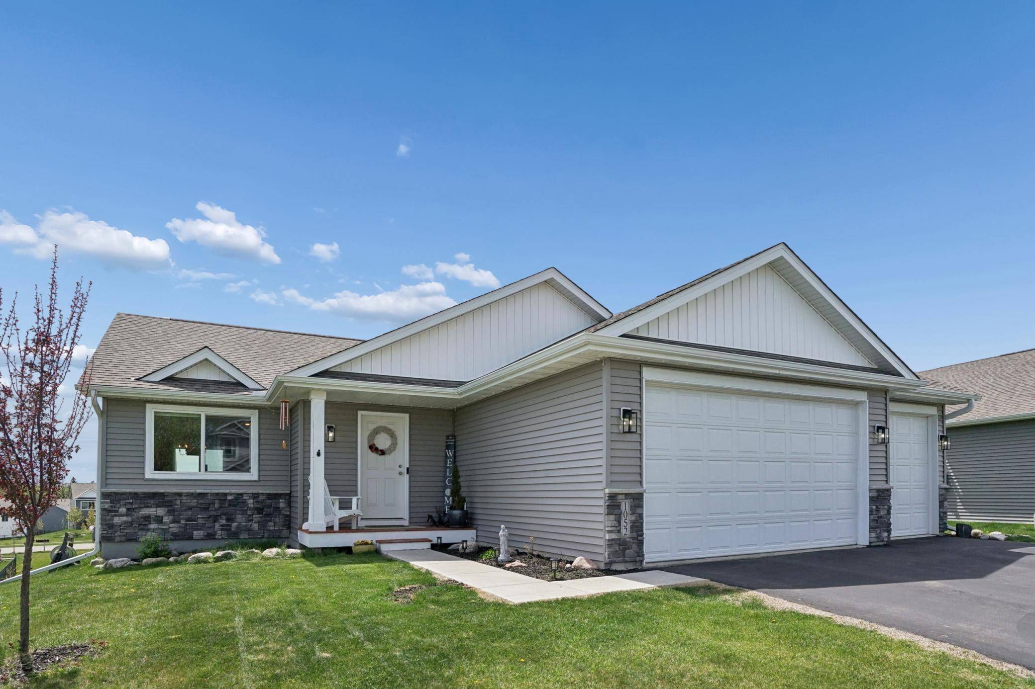 1052 Butternut LN, Watertown, MN 55388