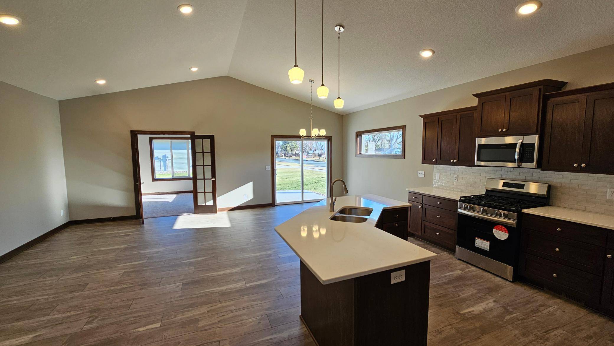 3106 Zuni WAY NW, Anoka, MN 55303