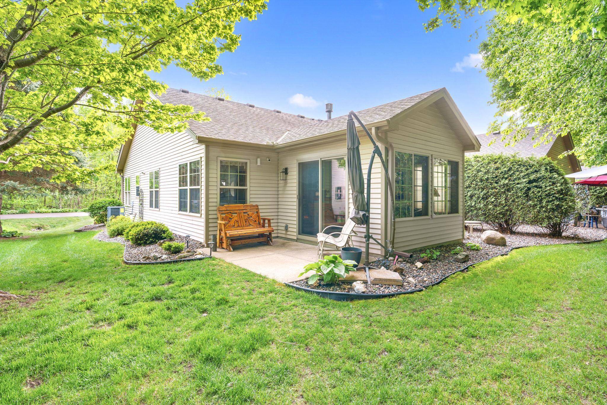 10850 Woodland DR, Chisago City, MN 55013