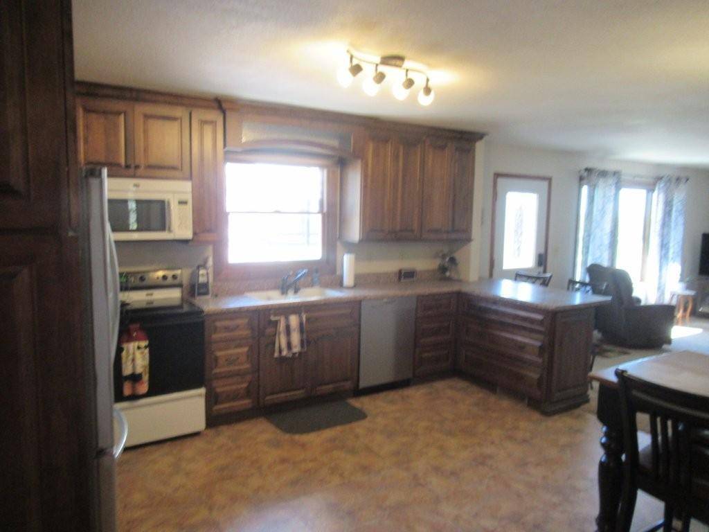 303 E 4th AVE, Beaver Creek, MN 56116
