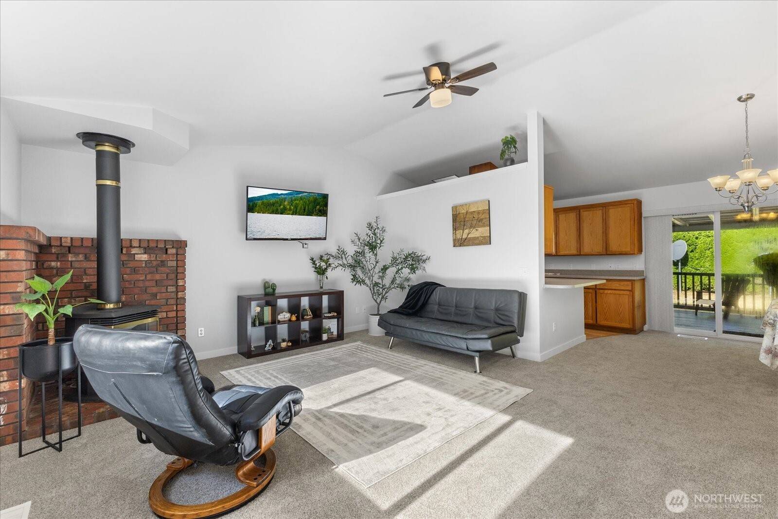 3019 Pine LN, Sedro Woolley, WA 98284