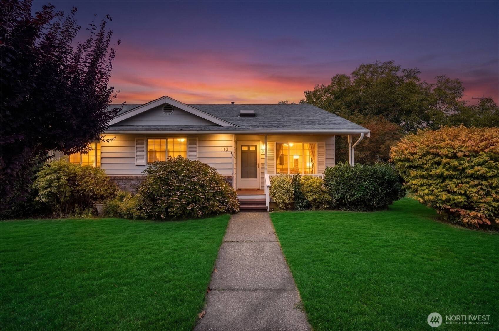 112 W 2nd ST #A, Everson, WA 98247