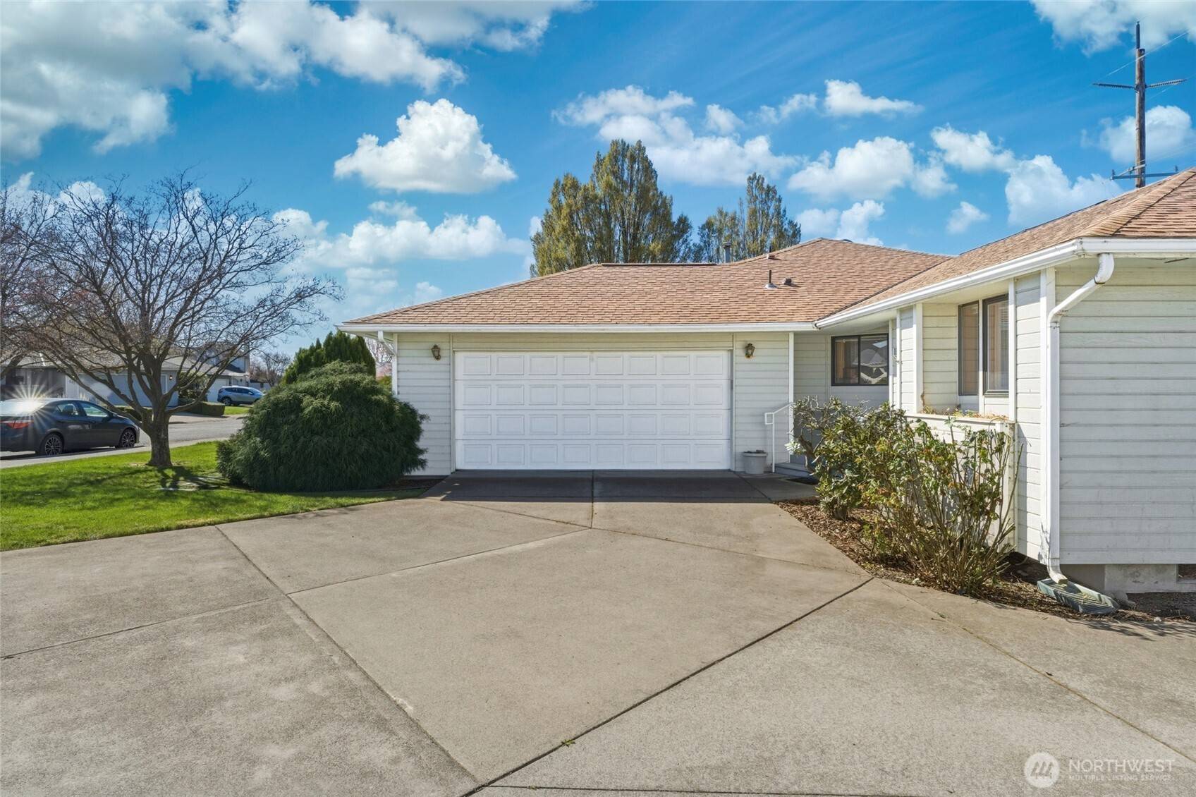 807 SE Sentry DR, College Place, WA 99324