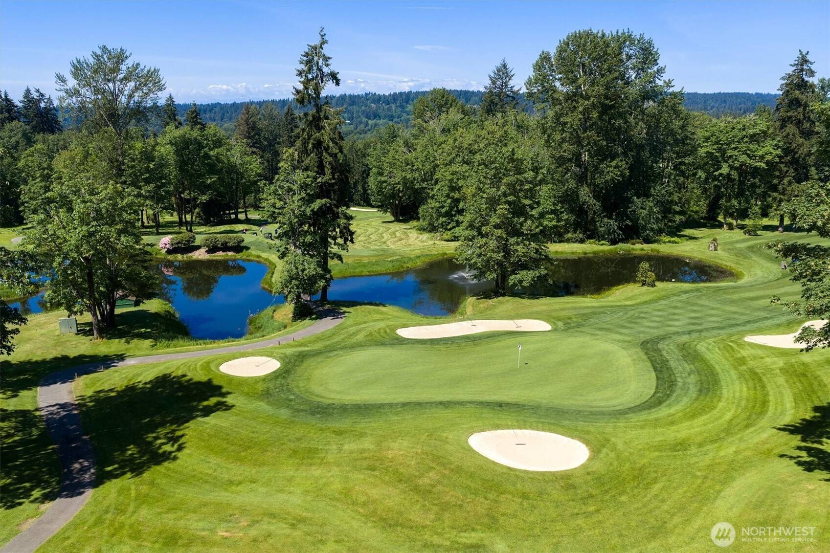 13713 209th AVE NE, Woodinville, WA 98077