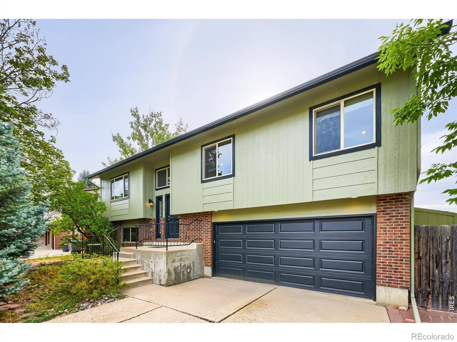 1502 Adonia CIR, Lafayette, CO 80026