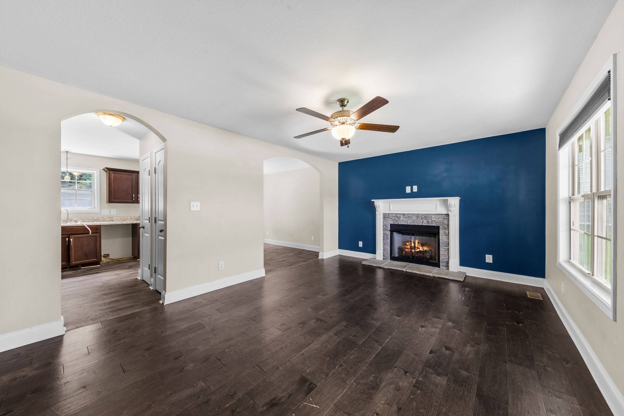 454 N Magnolia Dr, Clarksville, TN 37042
