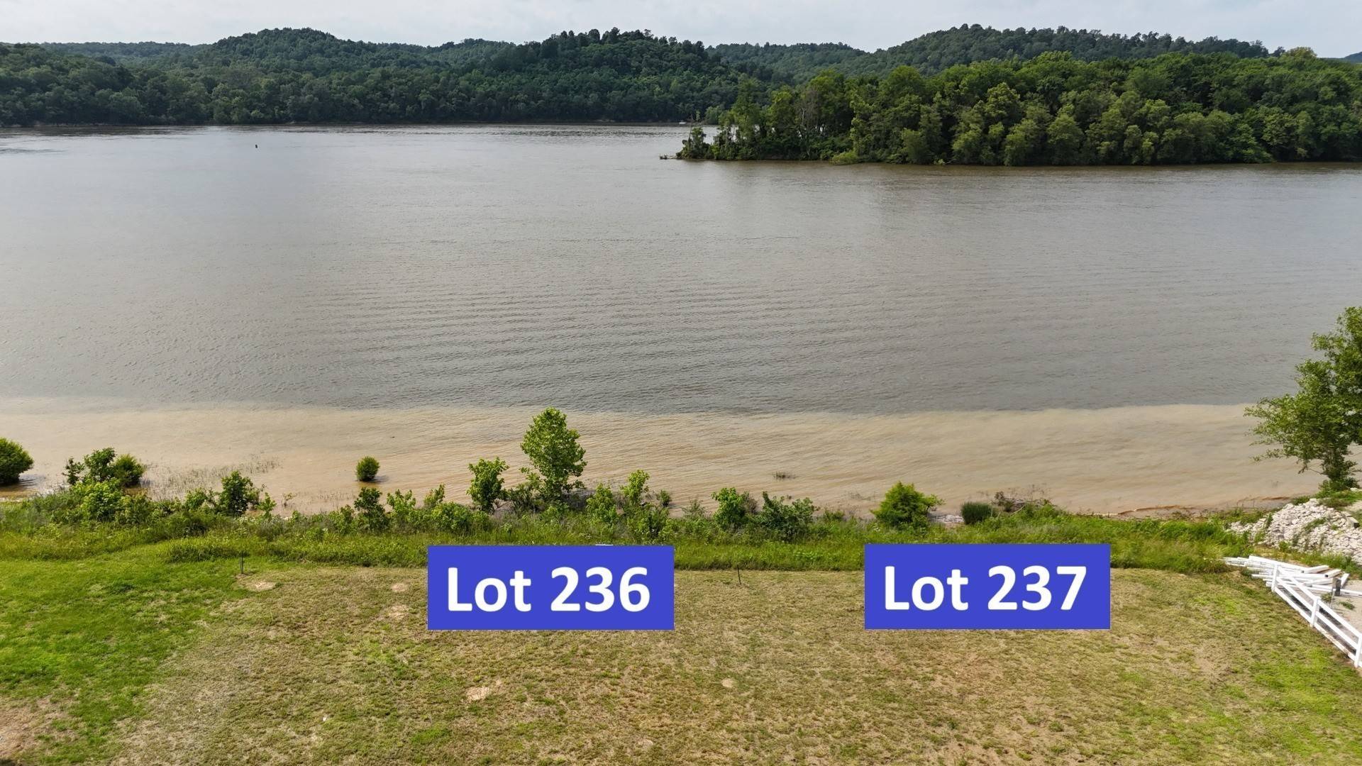 2623 Hardin Bottom River Rd, Clifton, TN 38425