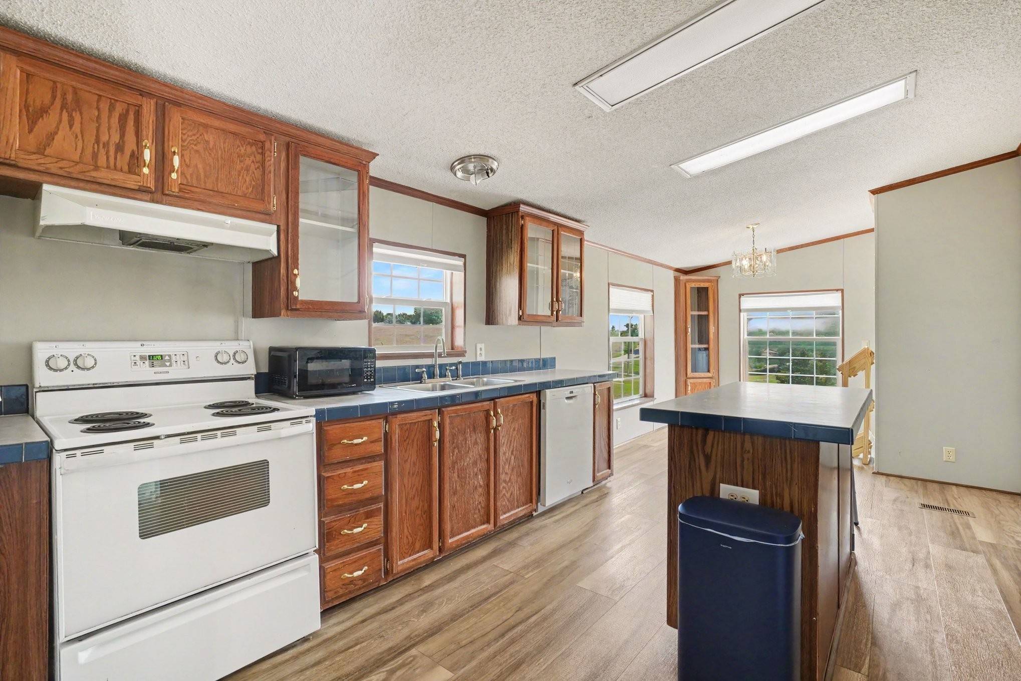 97 Claude Fox Rd, Lafayette, TN 37083