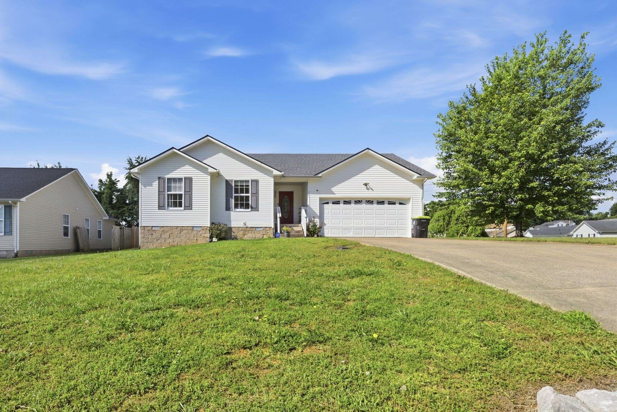 301 Grant Ave, Oak Grove, KY 42262