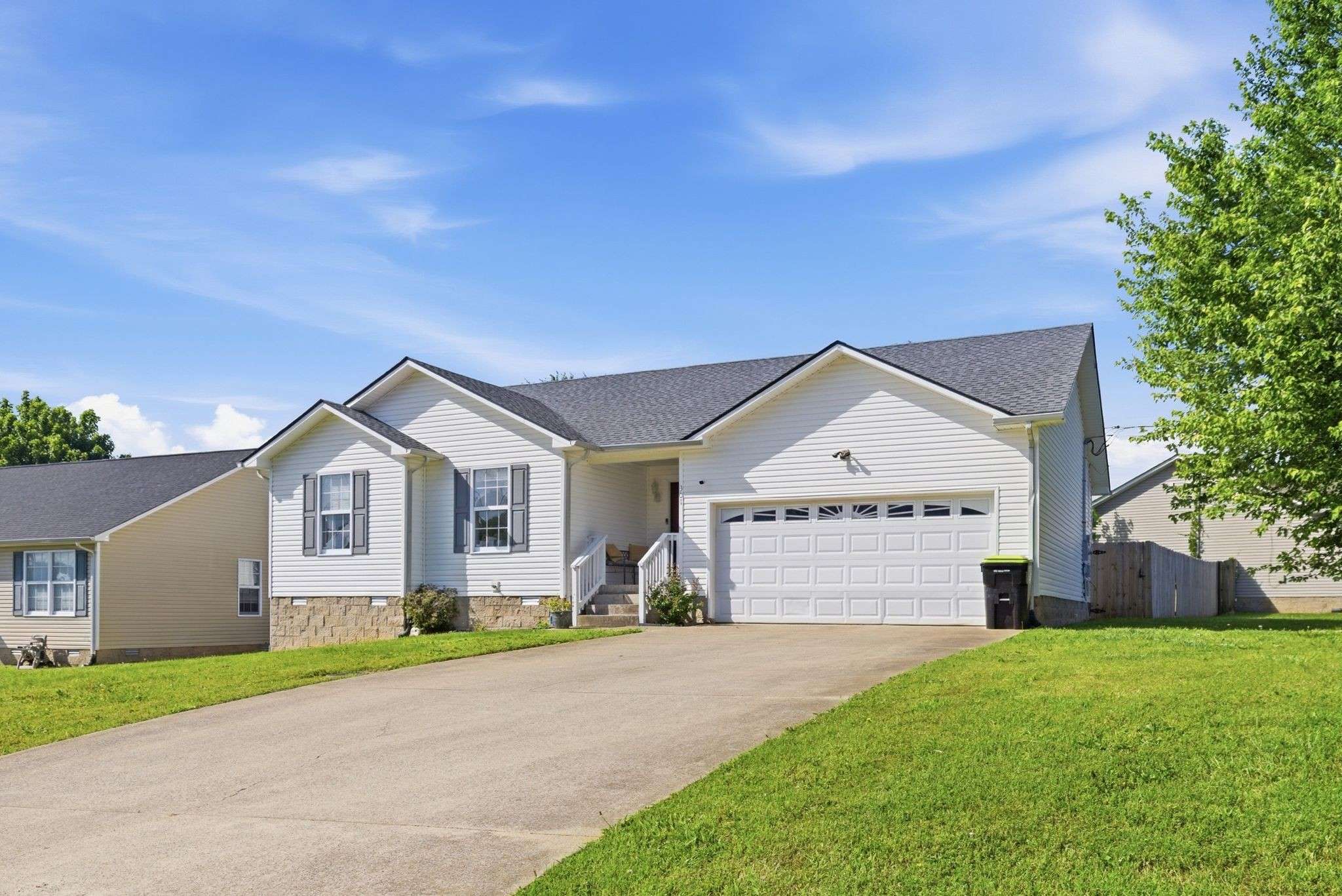301 Grant Ave, Oak Grove, KY 42262