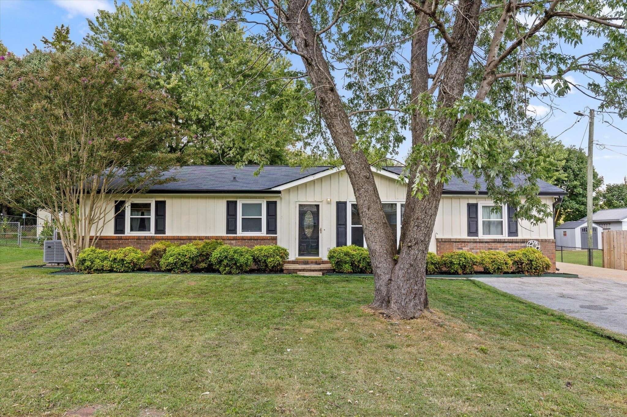 1389 Meadowood Drive, Hixson, TN 37343