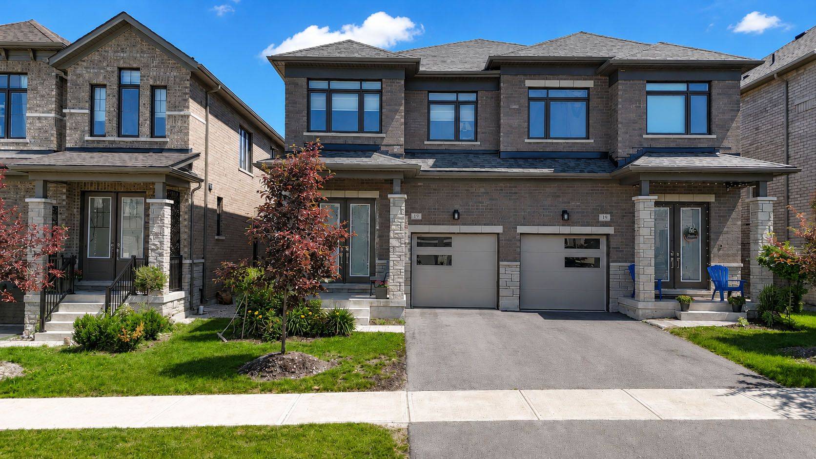 17 Sweet Cicely ST, Springwater, ON L9X 2C7