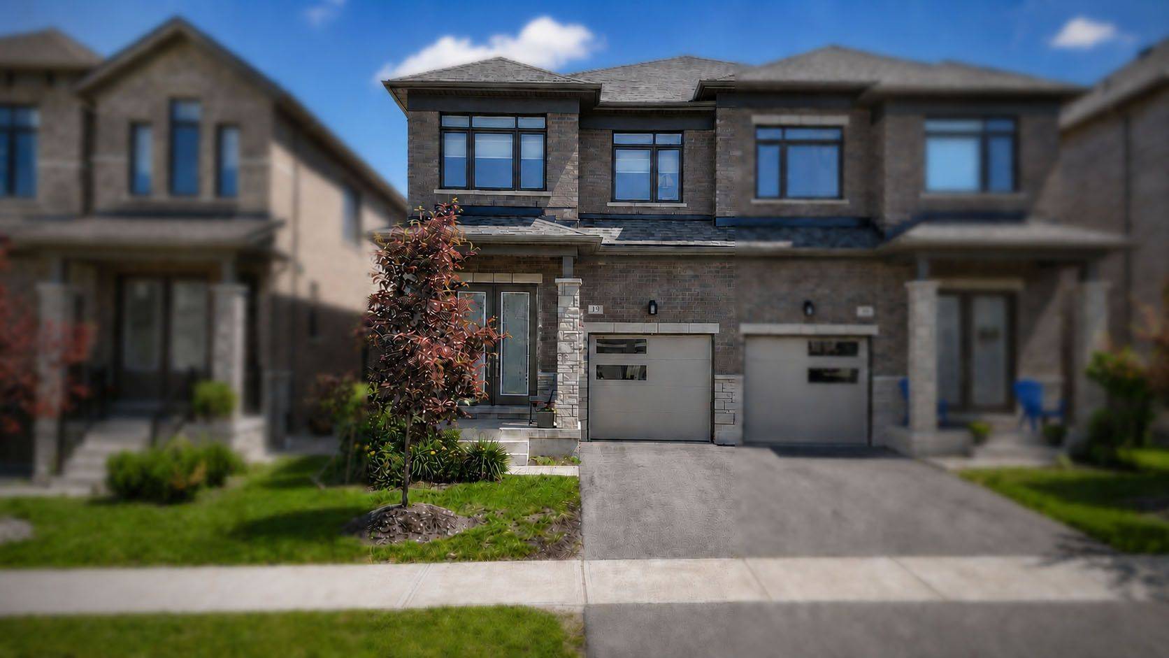 17 Sweet Cicely ST, Springwater, ON L9X 2C7
