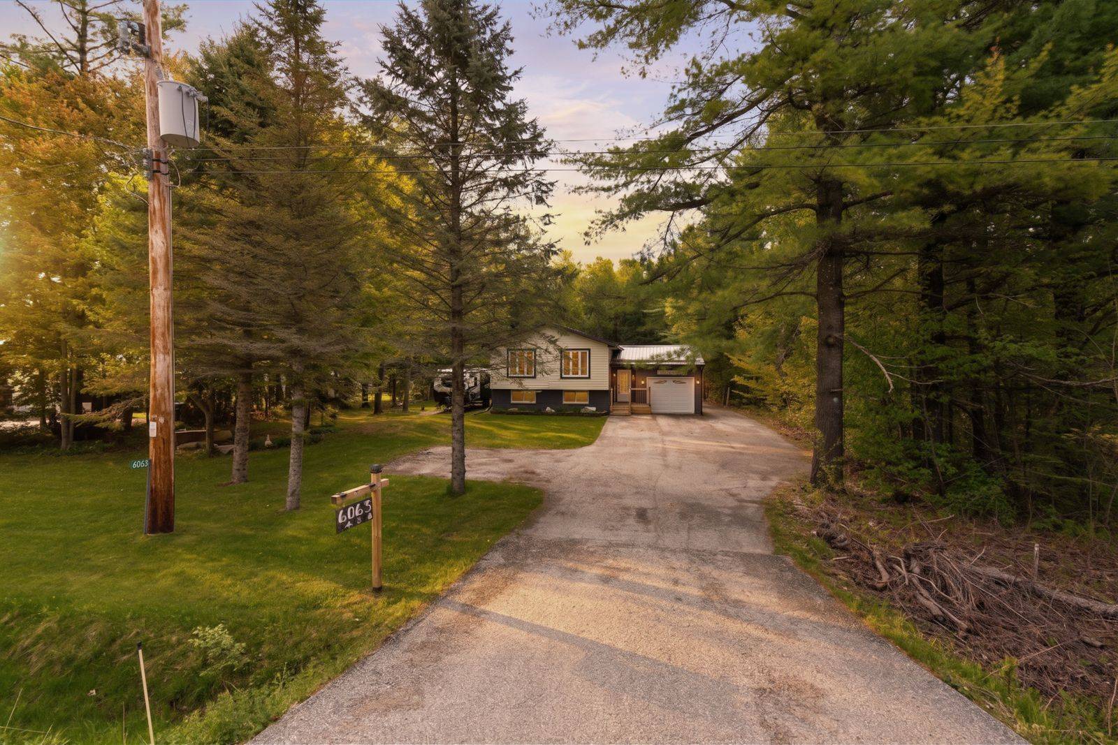 6063 Vasey RD, Tay, ON L0L 1P0