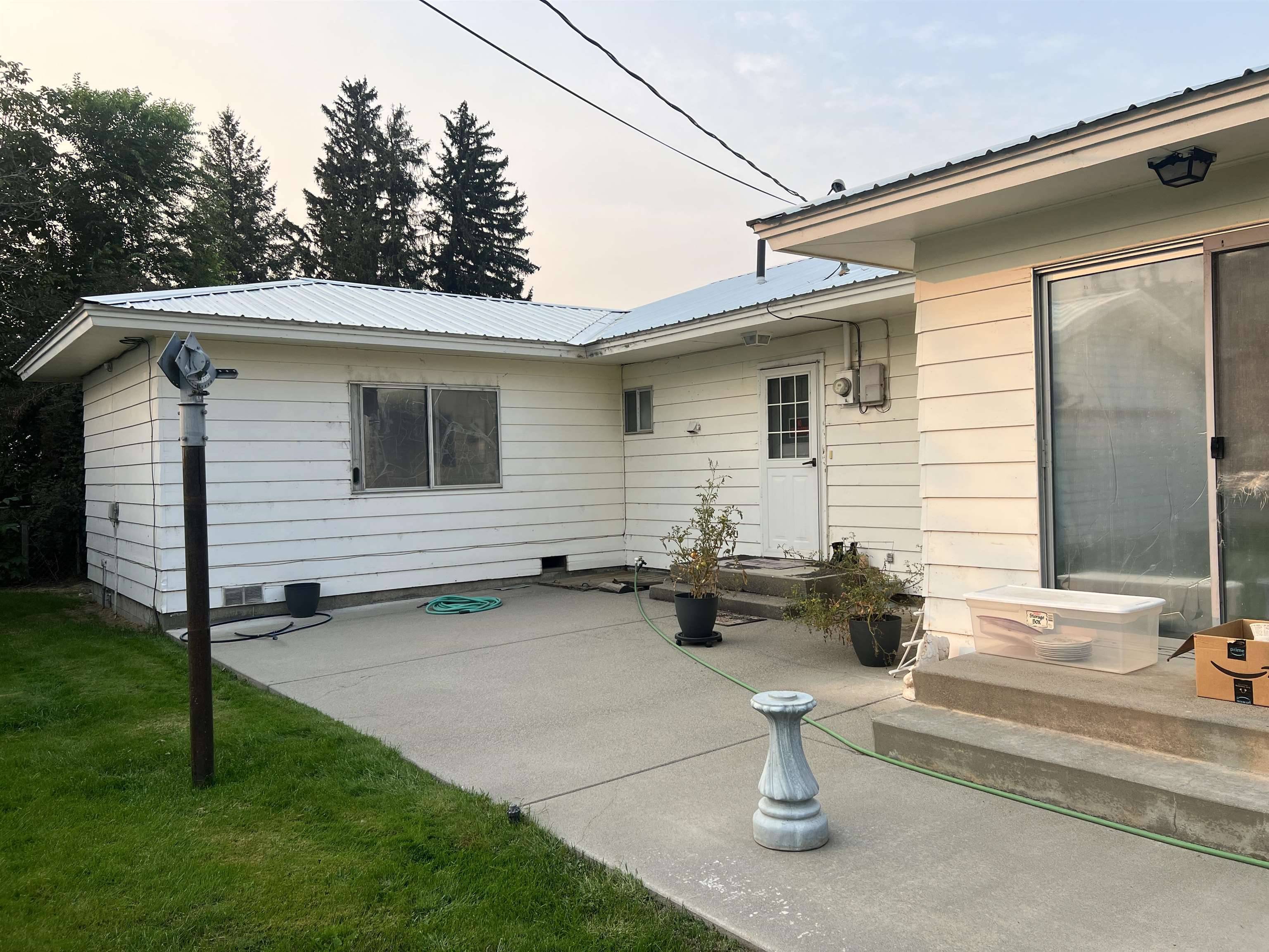 1518 Columbia Ave, Bridgeport, WA 98813
