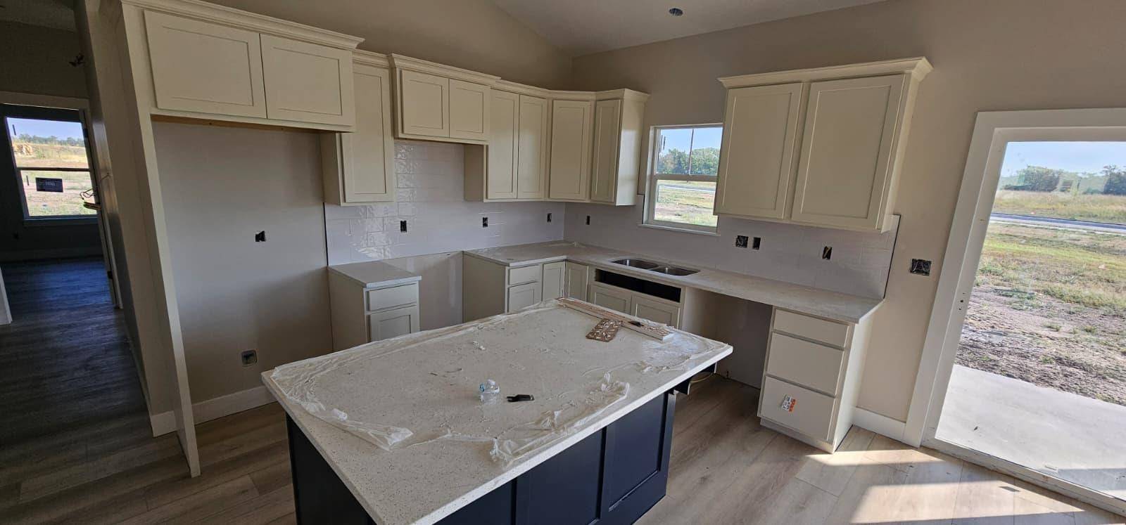 1630 Midway Ct., Valley Center, KS 67147