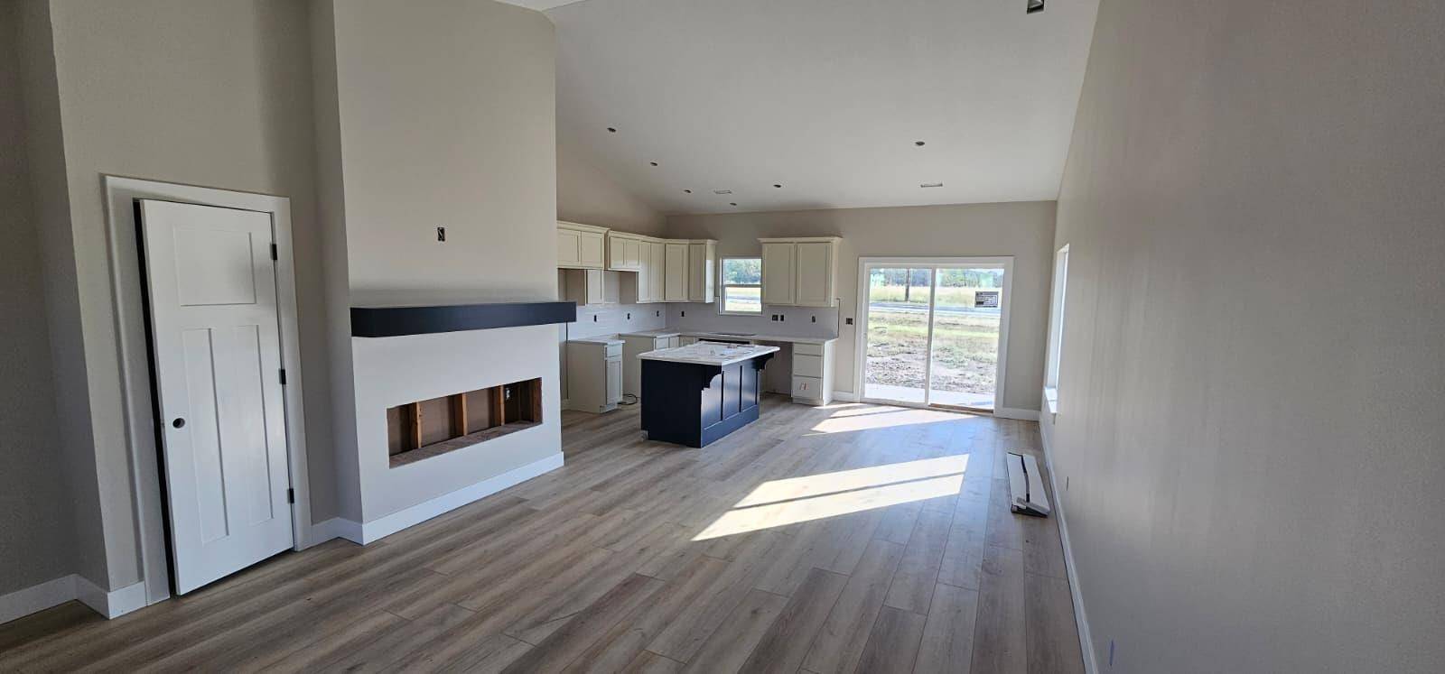 1630 Midway Ct., Valley Center, KS 67147