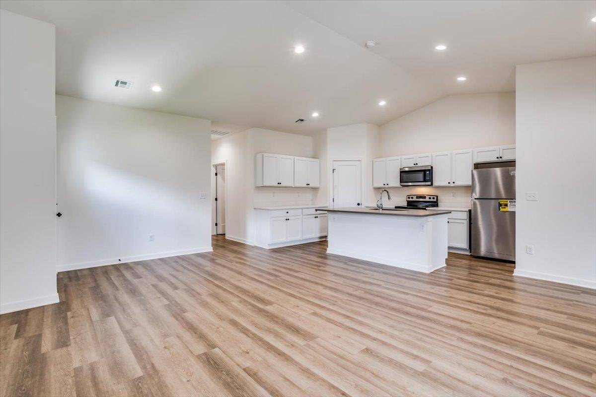 15210 W Kristina St, Goddard, KS 67052