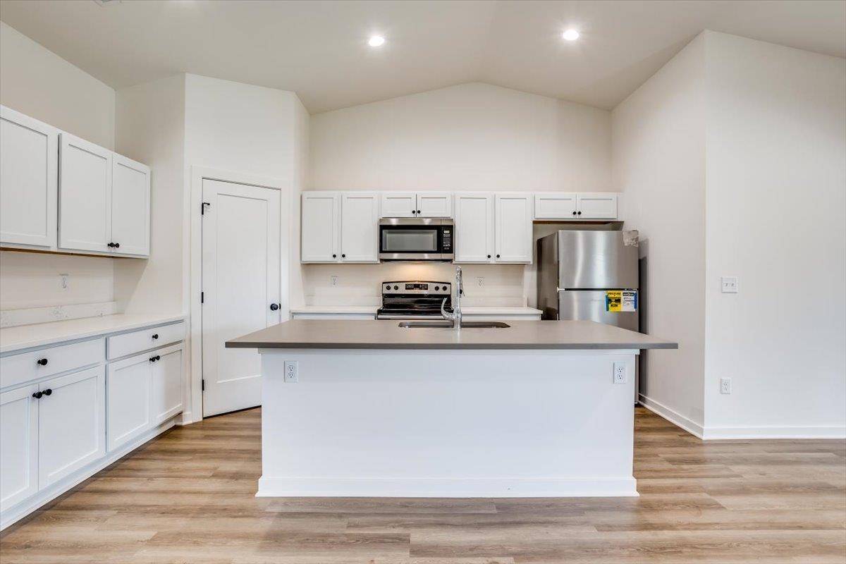 15210 W Kristina St, Goddard, KS 67052