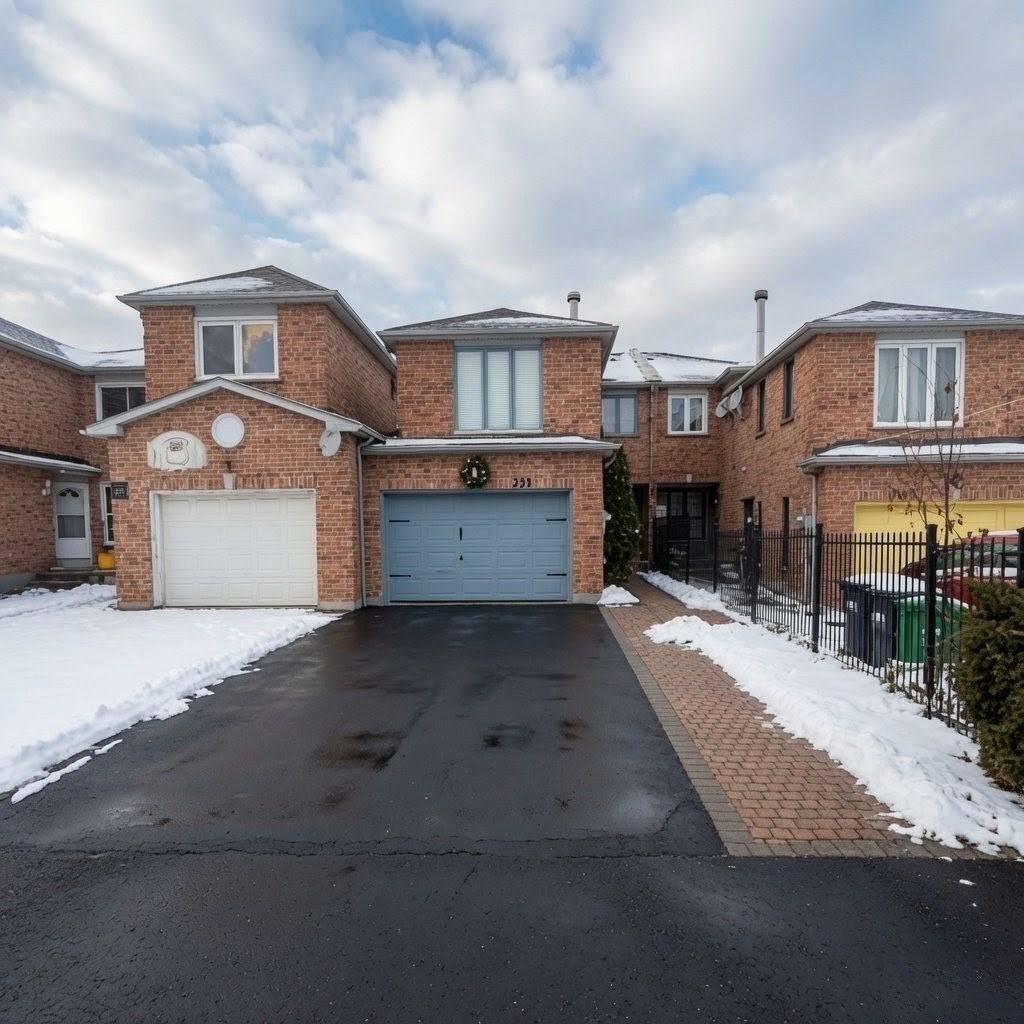 711 Ashprior AVE, Mississauga, ON L5R 3N8