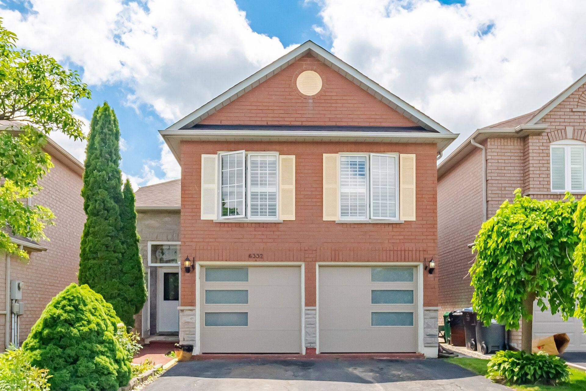 6332 Glen Meadows RD, Mississauga, ON L5N 7W3