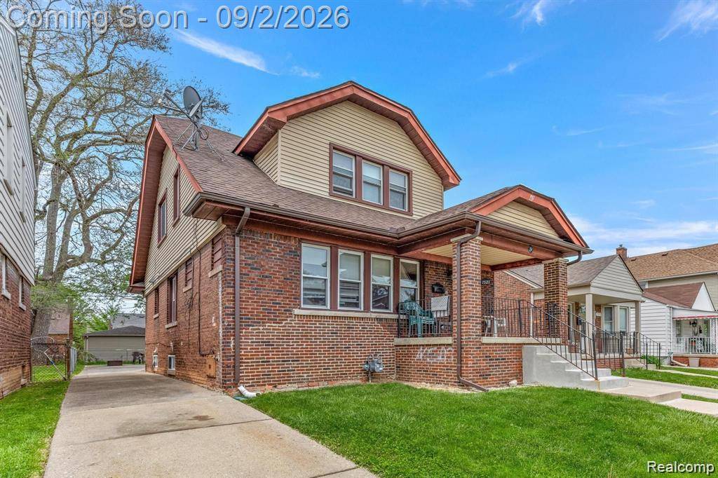 7521 Steadman ST, Dearborn, MI 48126
