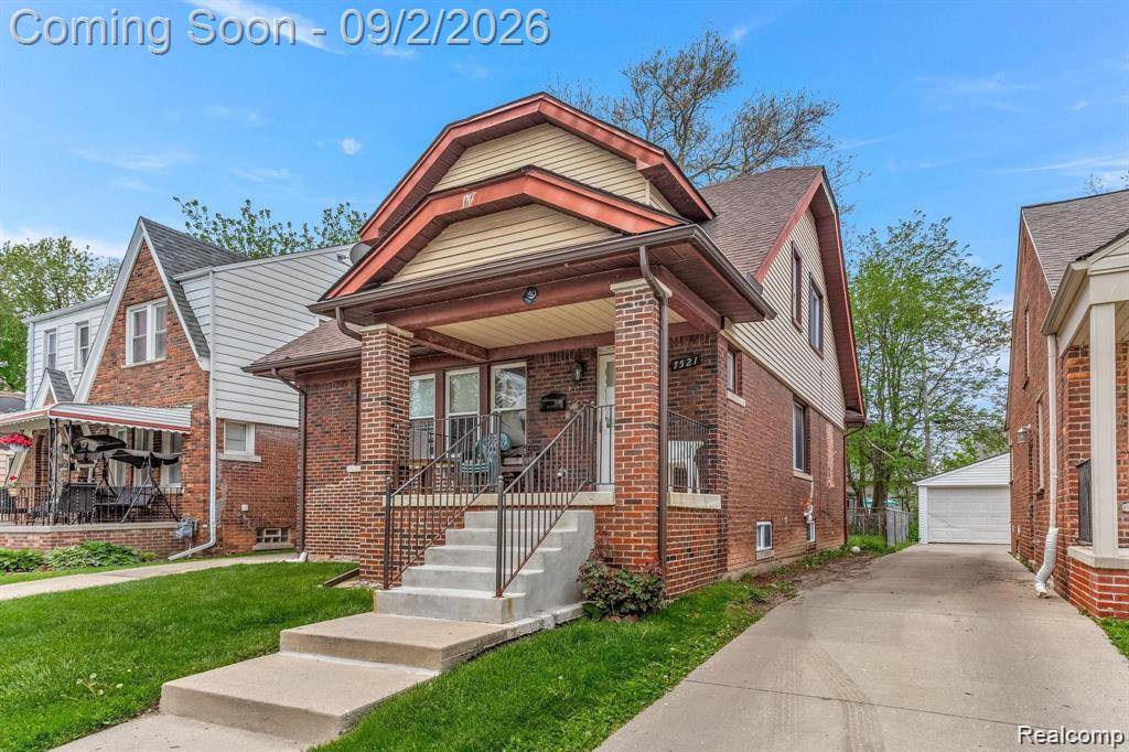 7521 Steadman ST, Dearborn, MI 48126