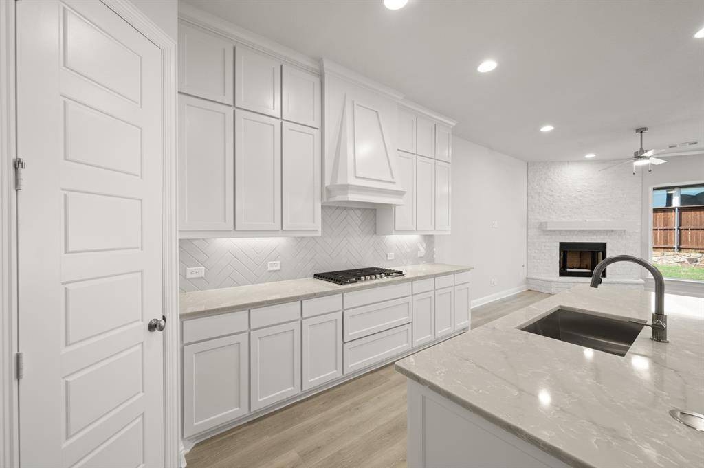 1417 Ripple Glass Road, Midlothian, TX 76065