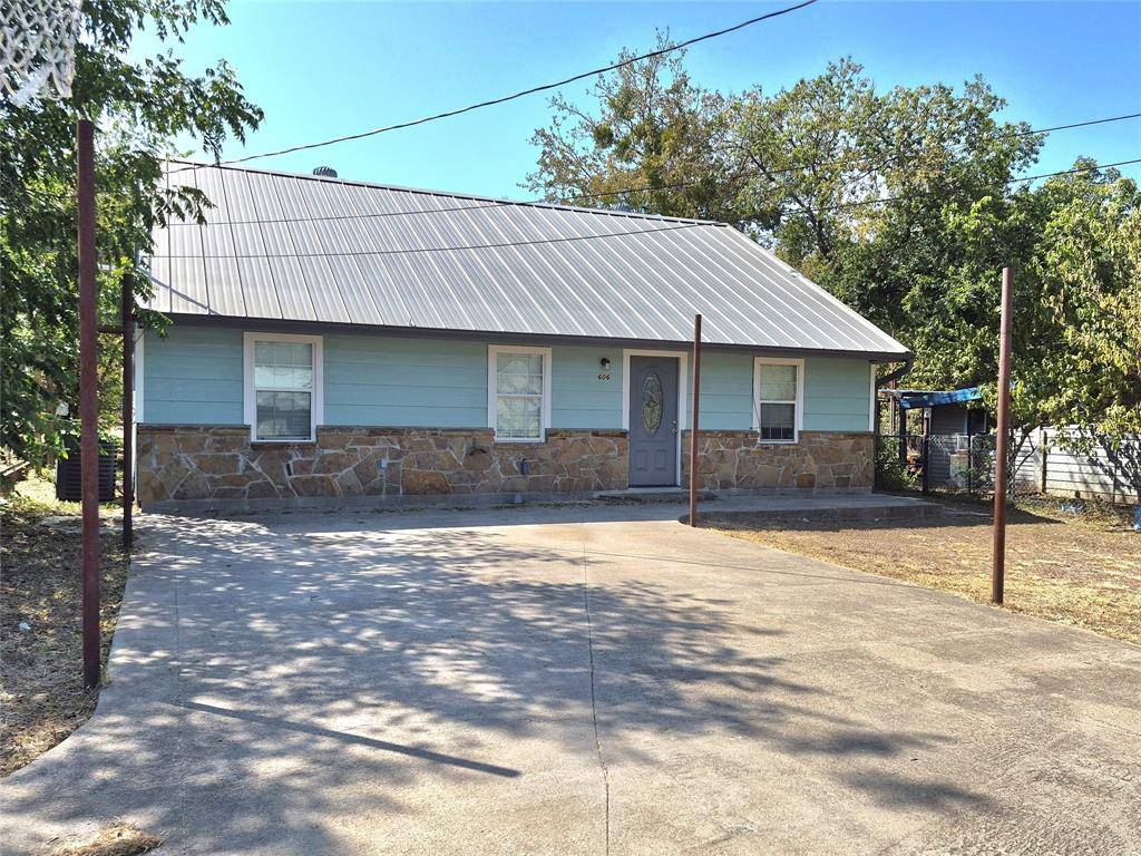 606 E Clifton Street, Stephenville, TX 76401