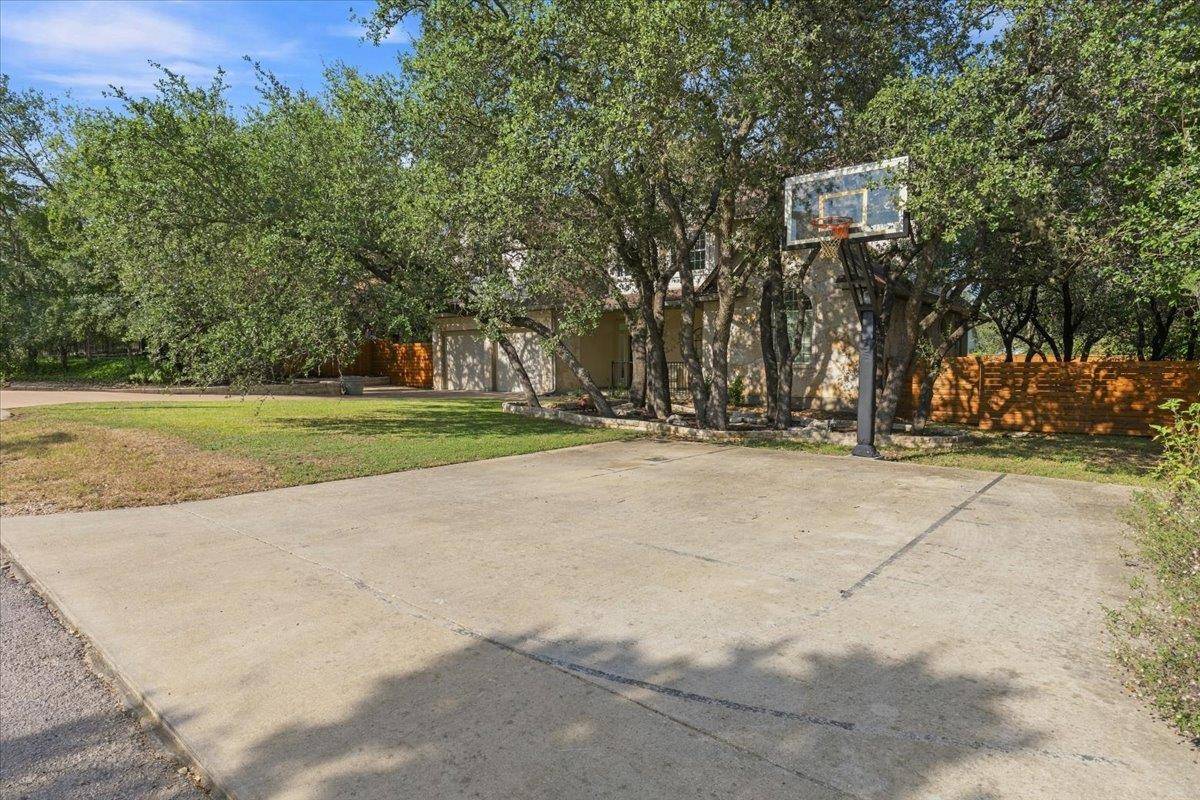 811 Presa Arriba RD, Austin, TX 78733