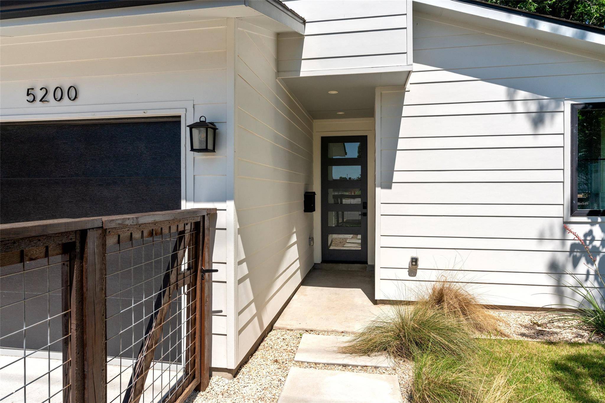 5200 Grover Ave, Austin, TX 78756